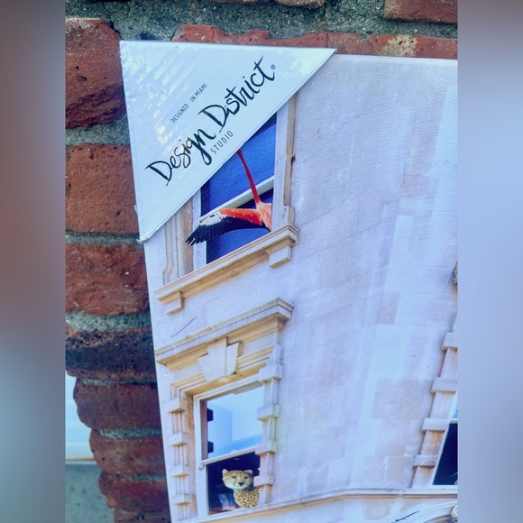 Luxury Wall Art - Stretched canvas print of a Gucci Store w/exotic animals NWT - Picture 2 of 3